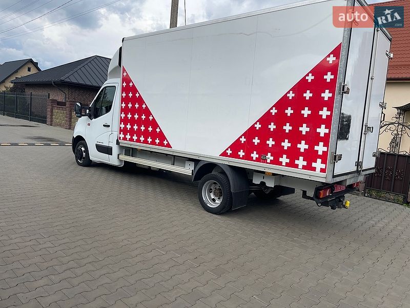 Грузовой фургон Renault Master 2017 в Луцке