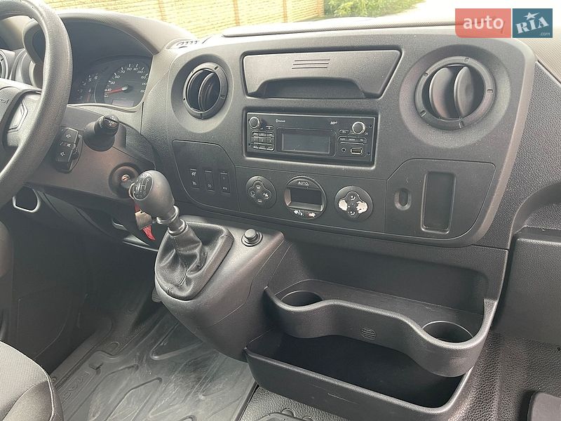 Грузовой фургон Renault Master 2017 в Луцке