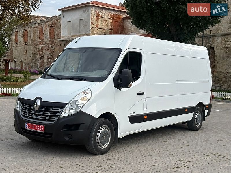 Вантажний фургон Renault Master 2015 в Тернополі