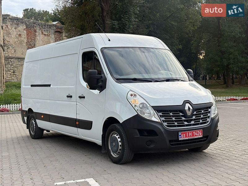 Вантажний фургон Renault Master 2015 в Тернополі