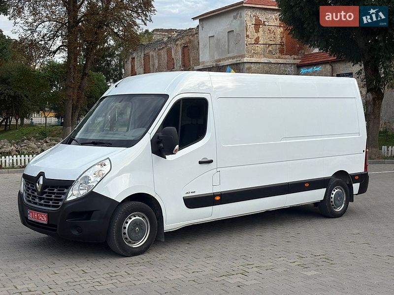 Вантажний фургон Renault Master 2015 в Тернополі