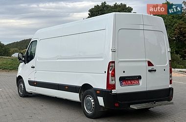 Вантажний фургон Renault Master 2015 в Тернополі