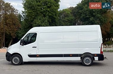 Вантажний фургон Renault Master 2015 в Тернополі