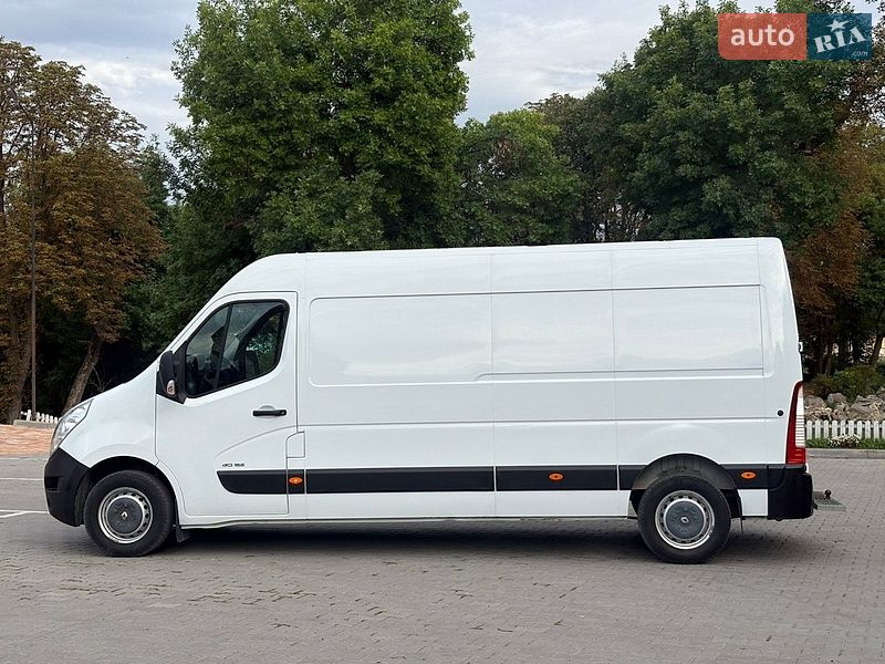 Вантажний фургон Renault Master 2015 в Тернополі