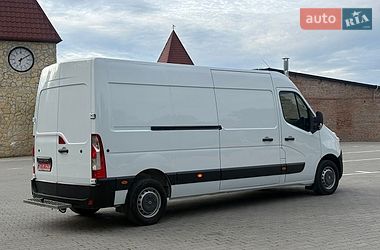 Вантажний фургон Renault Master 2015 в Тернополі