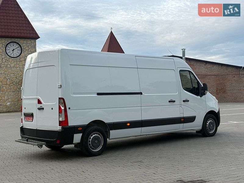 Вантажний фургон Renault Master 2015 в Тернополі