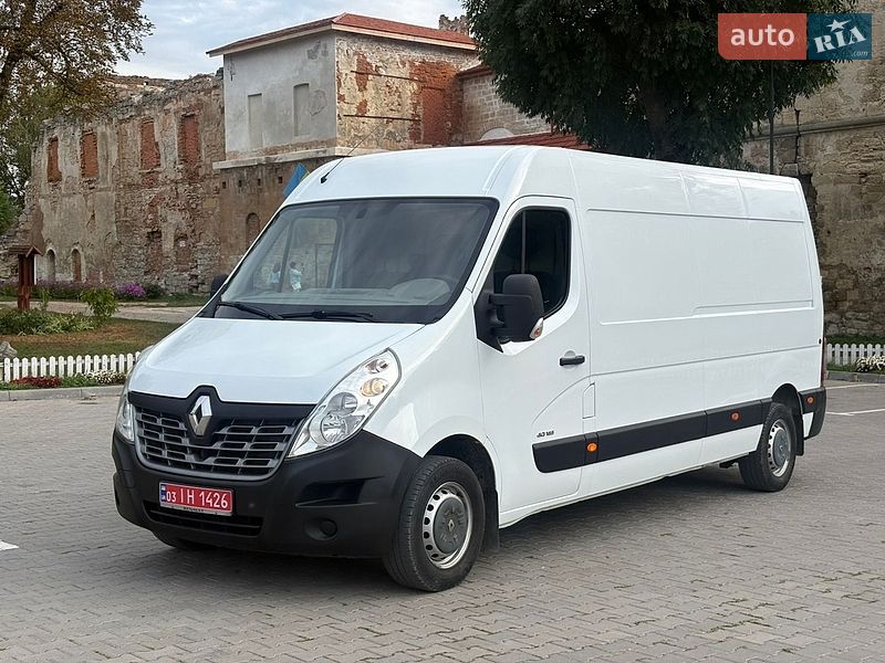 Вантажний фургон Renault Master 2015 в Тернополі