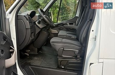 Вантажний фургон Renault Master 2015 в Тернополі