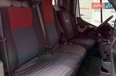 Вантажний фургон Renault Master 2015 в Львові