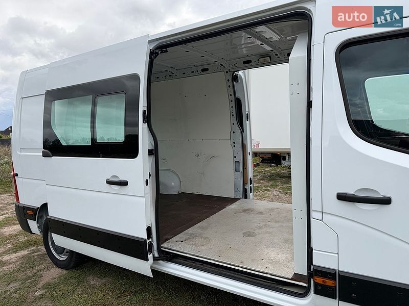 Грузовой фургон Renault Master 2022 в Луцке