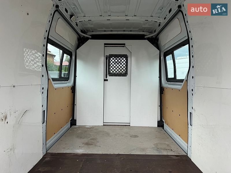 Грузовой фургон Renault Master 2022 в Луцке