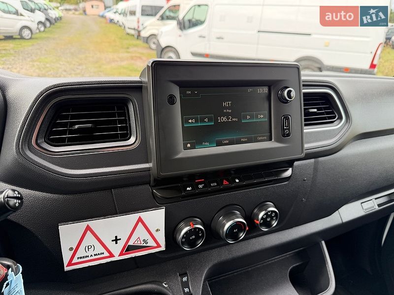 Грузовой фургон Renault Master 2022 в Луцке