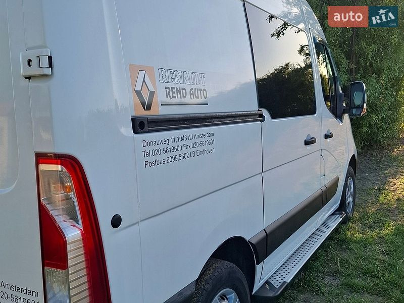 Вантажний фургон Renault Master 2015 в Подільську
