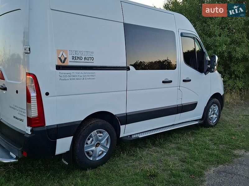Вантажний фургон Renault Master 2015 в Подільську