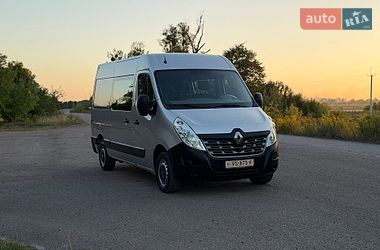Вантажопасажирський фургон Renault Master 2015 в Дубні