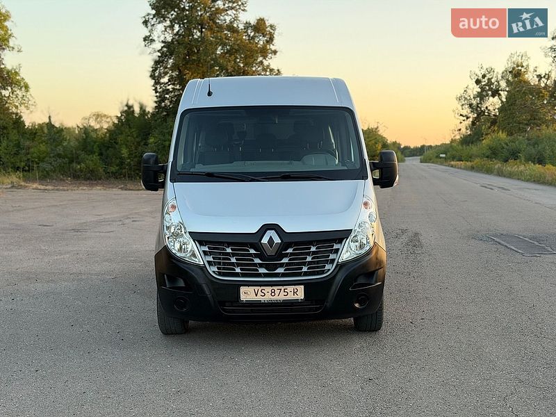 Вантажопасажирський фургон Renault Master 2015 в Дубні