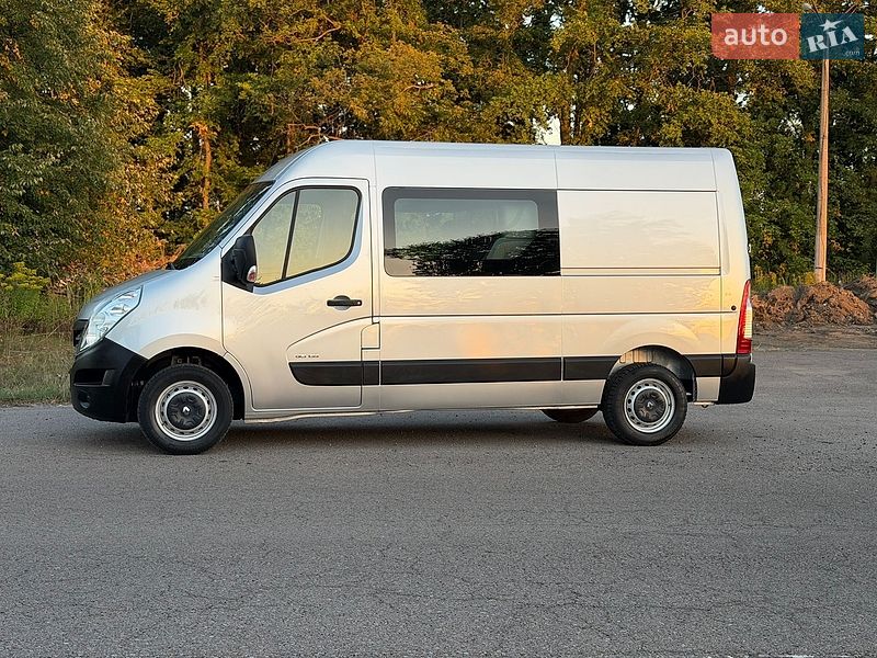 Вантажопасажирський фургон Renault Master 2015 в Дубні