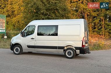 Вантажопасажирський фургон Renault Master 2015 в Дубні