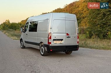 Вантажопасажирський фургон Renault Master 2015 в Дубні