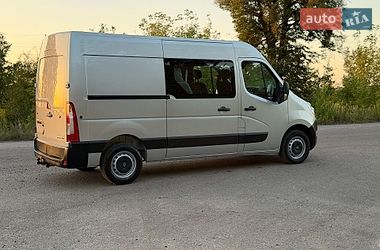 Вантажопасажирський фургон Renault Master 2015 в Дубні