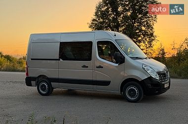 Вантажопасажирський фургон Renault Master 2015 в Дубні