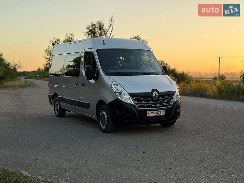 Вантажопасажирський фургон Renault Master 2015 в Дубні