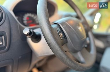 Вантажопасажирський фургон Renault Master 2015 в Дубні