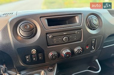 Вантажопасажирський фургон Renault Master 2015 в Дубні