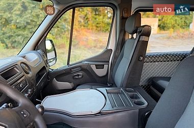 Вантажопасажирський фургон Renault Master 2015 в Дубні
