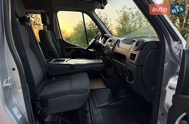 Вантажопасажирський фургон Renault Master 2015 в Дубні