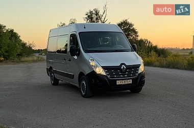 Вантажопасажирський фургон Renault Master 2015 в Дубні