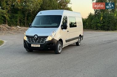 Вантажопасажирський фургон Renault Master 2015 в Дубні