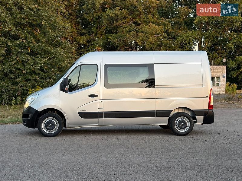 Вантажопасажирський фургон Renault Master 2015 в Дубні