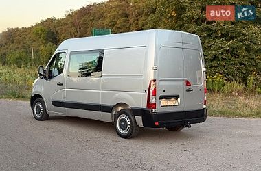 Вантажопасажирський фургон Renault Master 2015 в Дубні