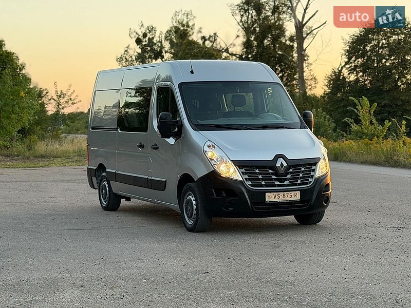 Вантажопасажирський фургон Renault Master 2015 в Дубні
