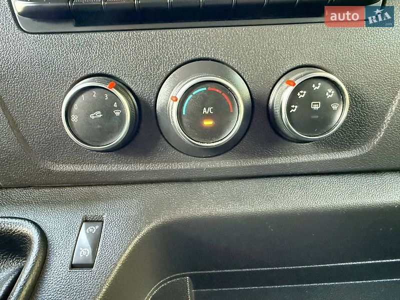 Тентованый Renault Master 2021 в Киеве
