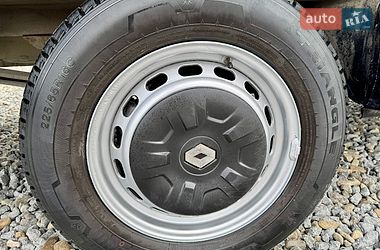 Грузовой фургон Renault Master 2016 в Черновцах