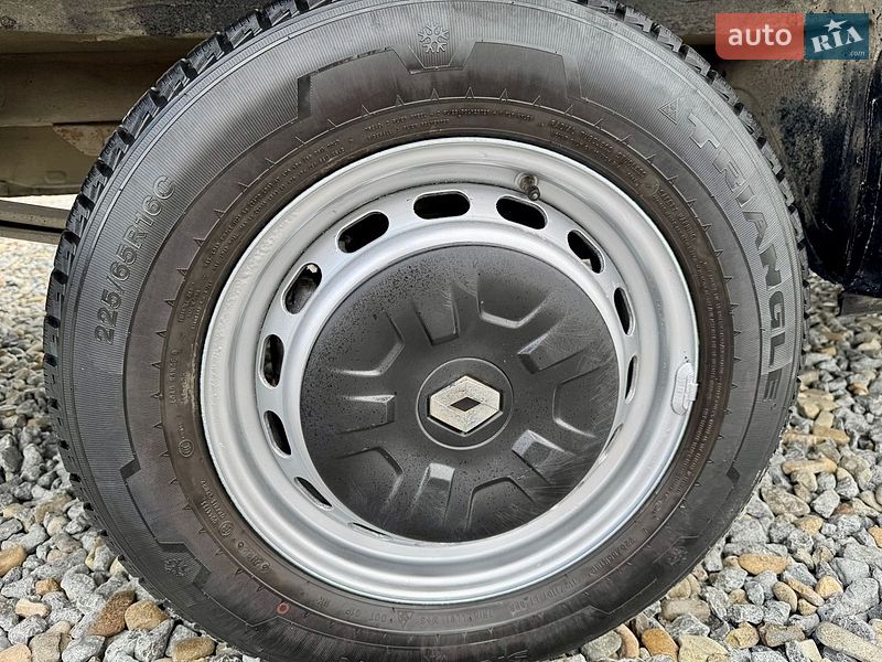 Грузовой фургон Renault Master 2016 в Черновцах