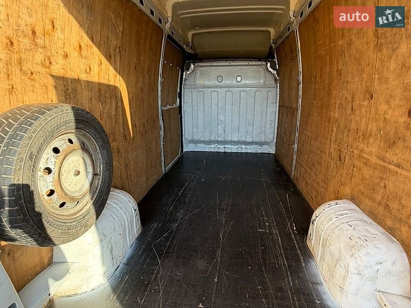 Інші вантажівки Renault Master 2008 в Мостиській