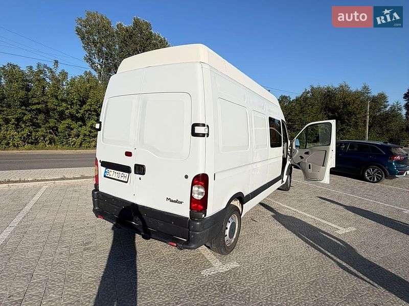 Інші вантажівки Renault Master 2008 в Мостиській