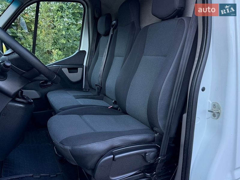 Грузовой фургон Renault Master 2017 в Желтых Водах