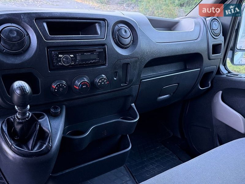 Грузовой фургон Renault Master 2017 в Желтых Водах