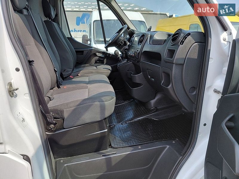 Грузовой фургон Renault Master 2018 в Ивано-Франковске