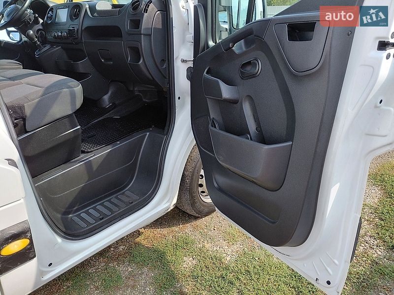 Грузовой фургон Renault Master 2018 в Ивано-Франковске