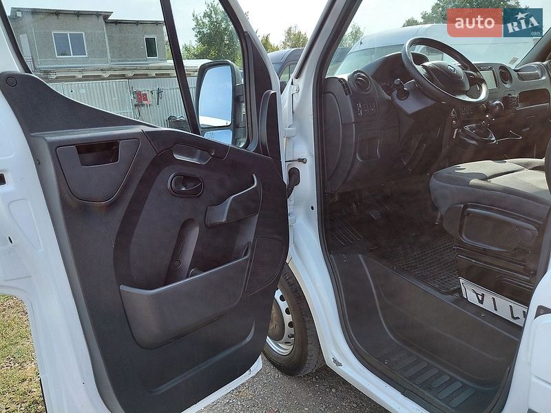 Грузовой фургон Renault Master 2018 в Ивано-Франковске