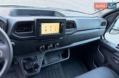 Вантажний фургон Renault Master 2021 в Ірпені