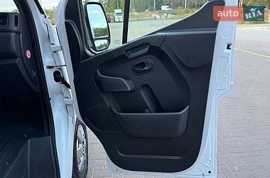 Вантажний фургон Renault Master 2021 в Ірпені