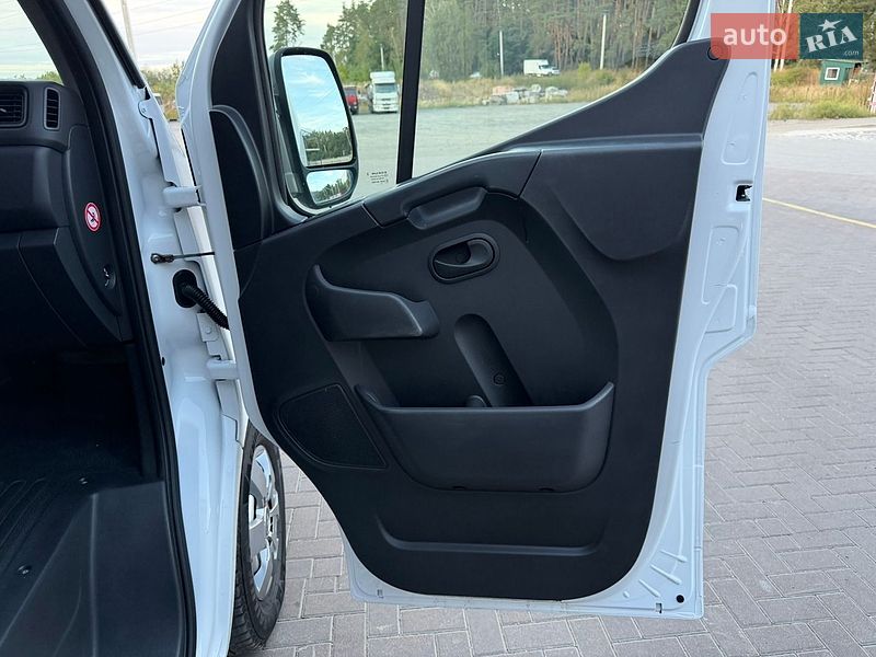 Вантажний фургон Renault Master 2021 в Ірпені