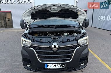 Вантажний фургон Renault Master 2021 в Ірпені