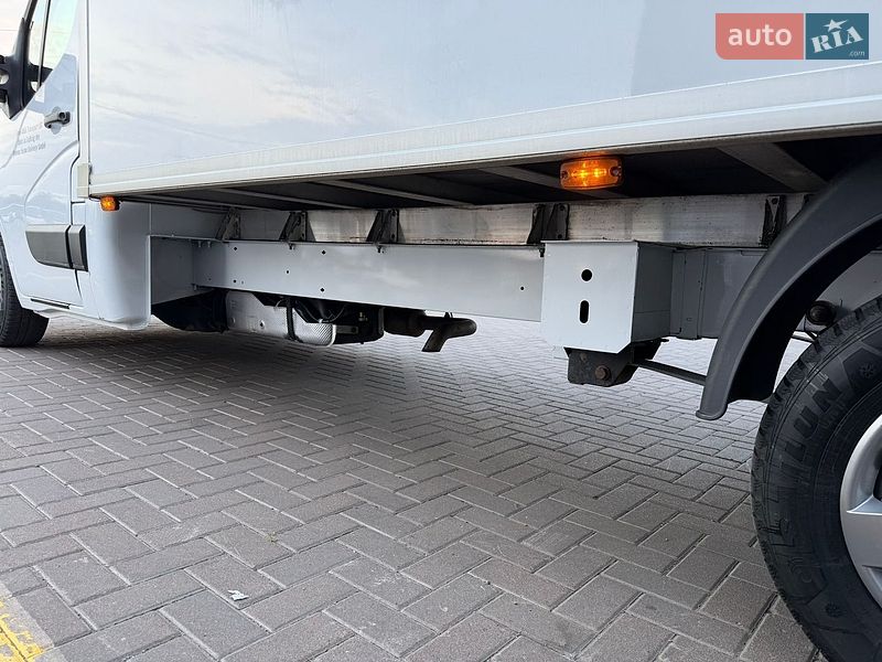 Вантажний фургон Renault Master 2021 в Ірпені